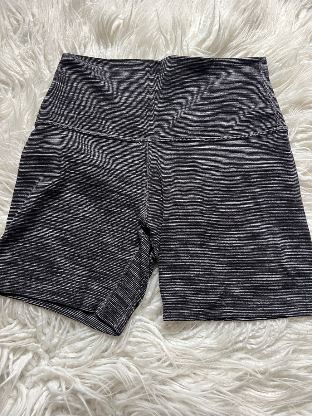 Lululemon Align Shorts 6"